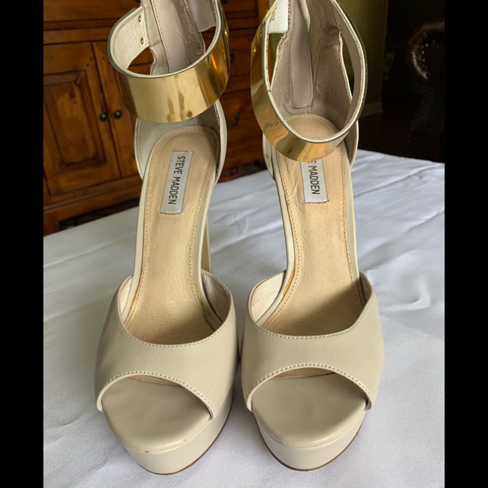 Cream platform peep toe